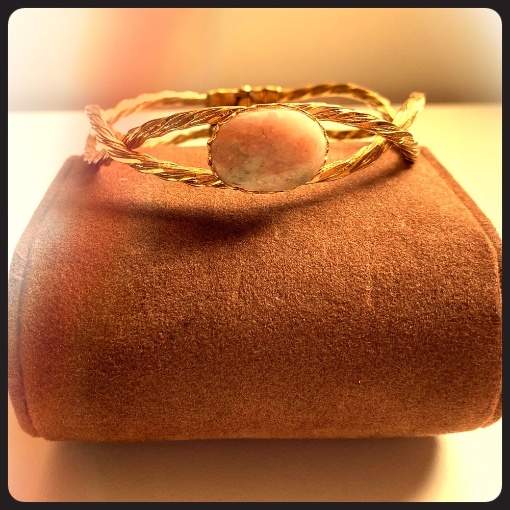 Gold bracelet